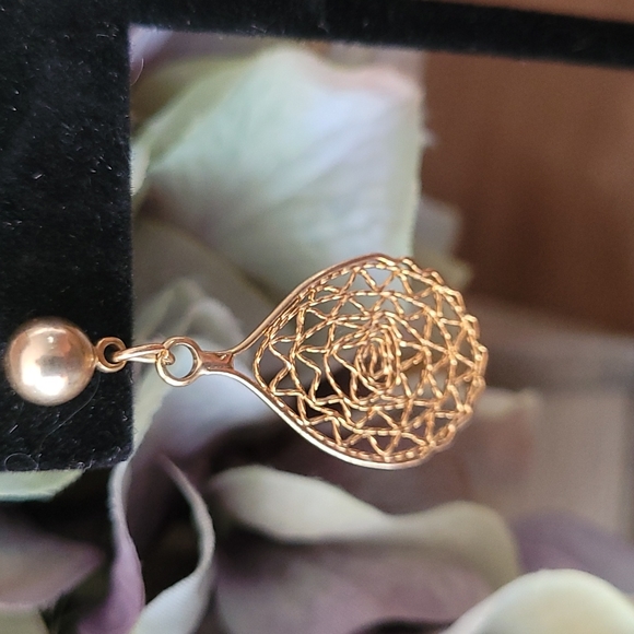 Spider Web Earrings - Picture 2 of 6